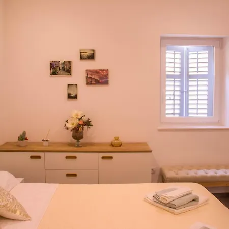 L'arcobaleno Apartment *